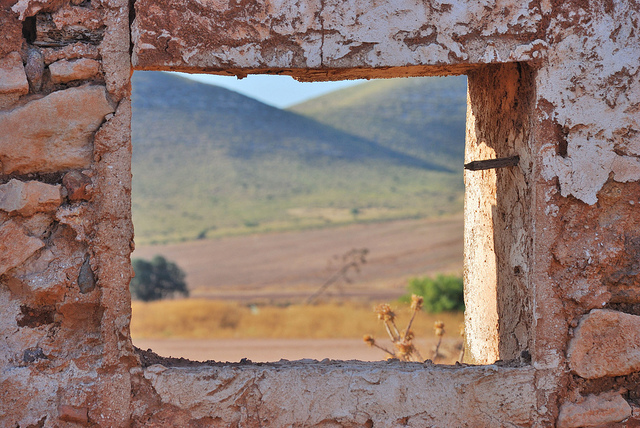 Cracks – A Spiritual Exercise